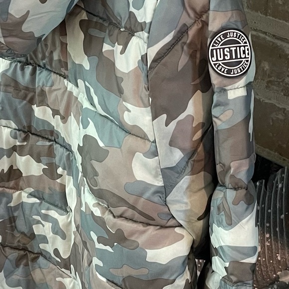 Girls justice sz 18/20 packable puffer green camo jacket coat - Picture 3 of 4